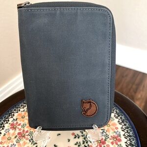 Fjallraven Passport Wallet
